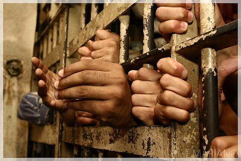 http://amoshouse.files.wordpress.com/2010/04/prison-bars1.jpg